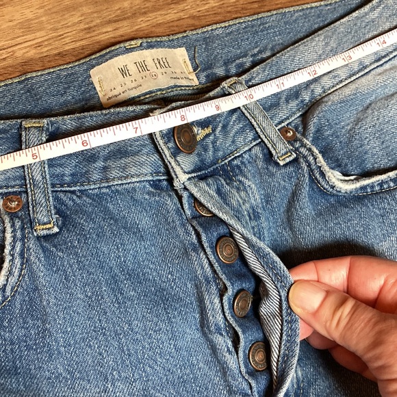 Free People Side Stripe Boyfriend Raw Hem Jeans 28 they run bigger - Picture 8 of 11